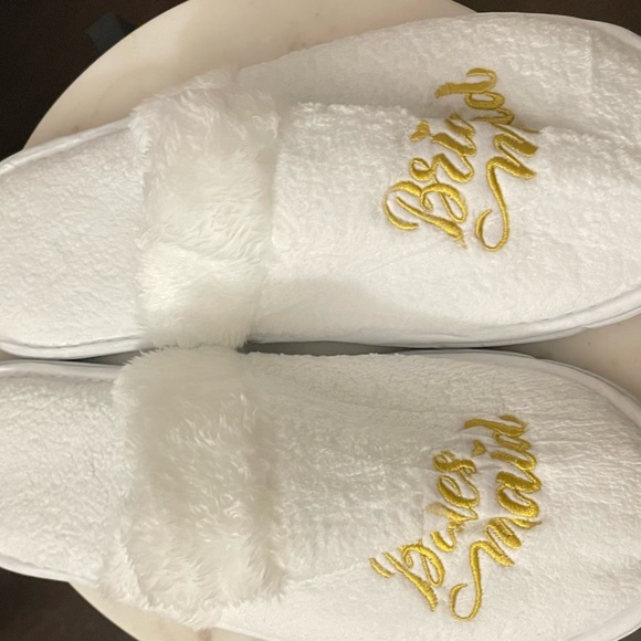 BRIDESMAID SLIPPERS-NWT - Picture 3 of 4